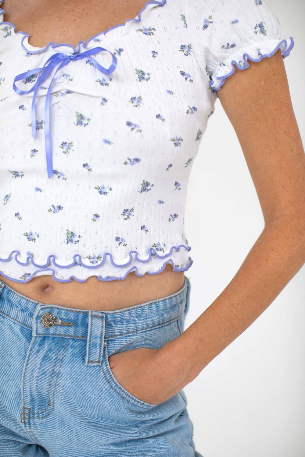 Kestan - Bellflower Ruffle Hem Top