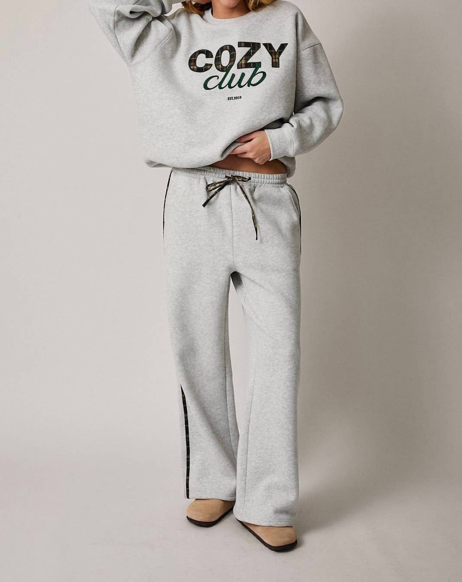Sunday Edition - Cozy Club Embroidered Sweatshirt & Sweatpants Set
