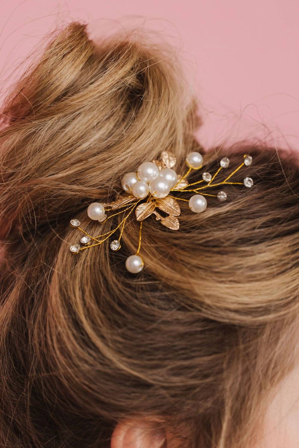 ANDI Women's Delphine Pearl Flower Hair Pin in white gold - women's accessory - detail view