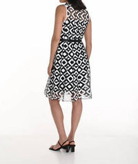 Frank Lyman - Geometric Lace Dress