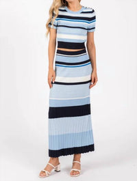 Lalavon - Women's Sweater Top And Skirt Set
