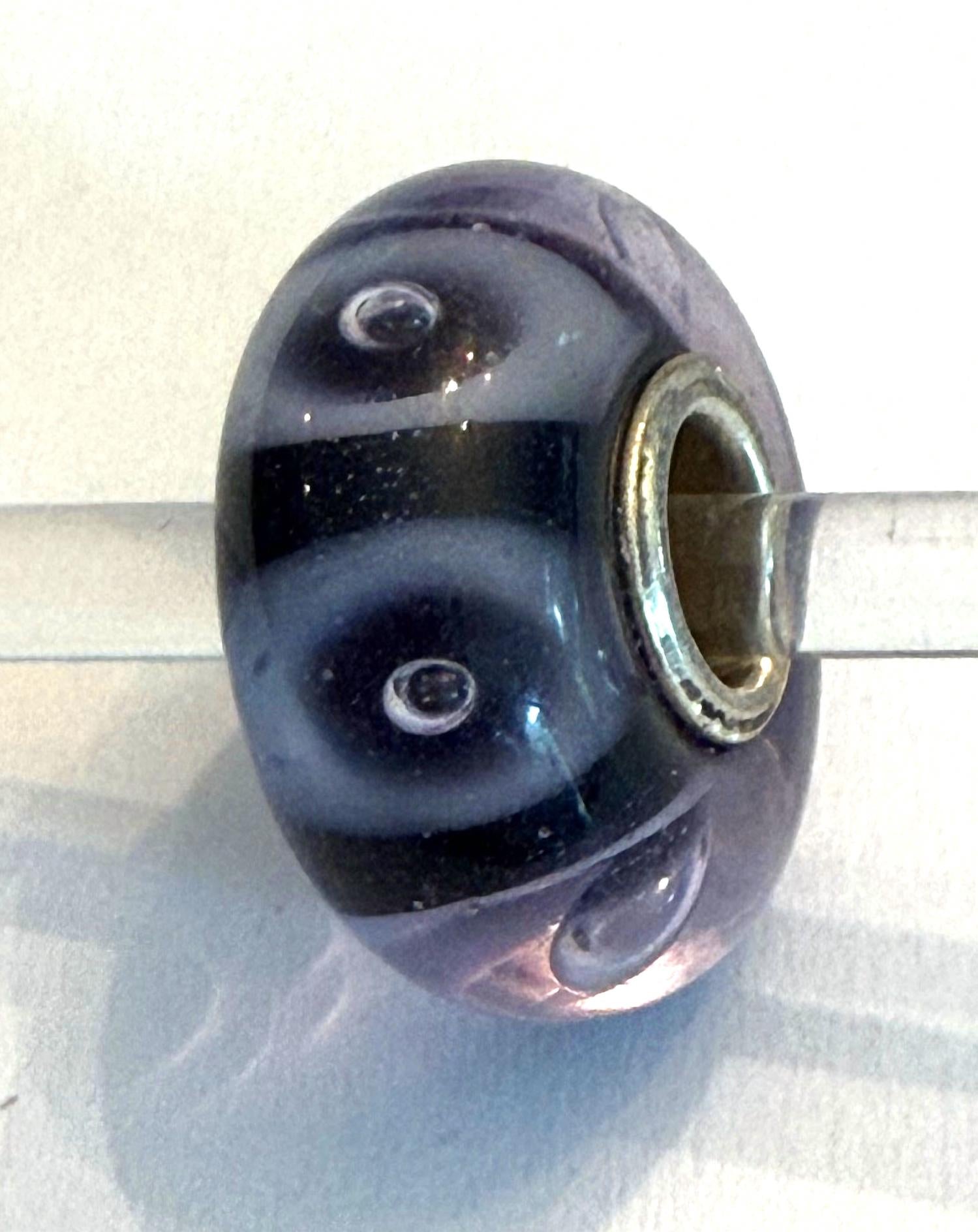Trollbeads Women's Universal Charm Bead in unique dark purple lilac bubble - women's item