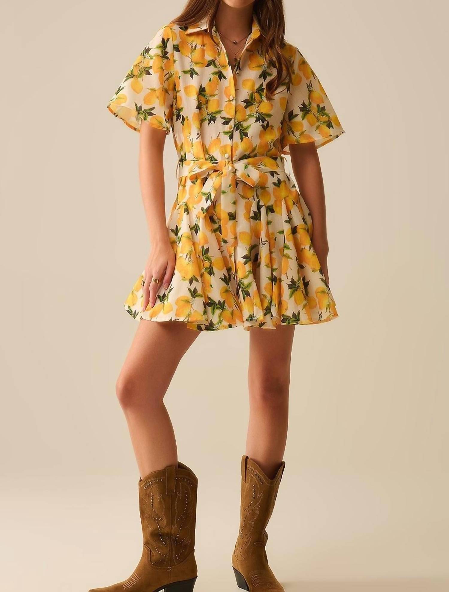 Q2 - Romantic Dress With Waistband And Lemon Print And Short Sleeves