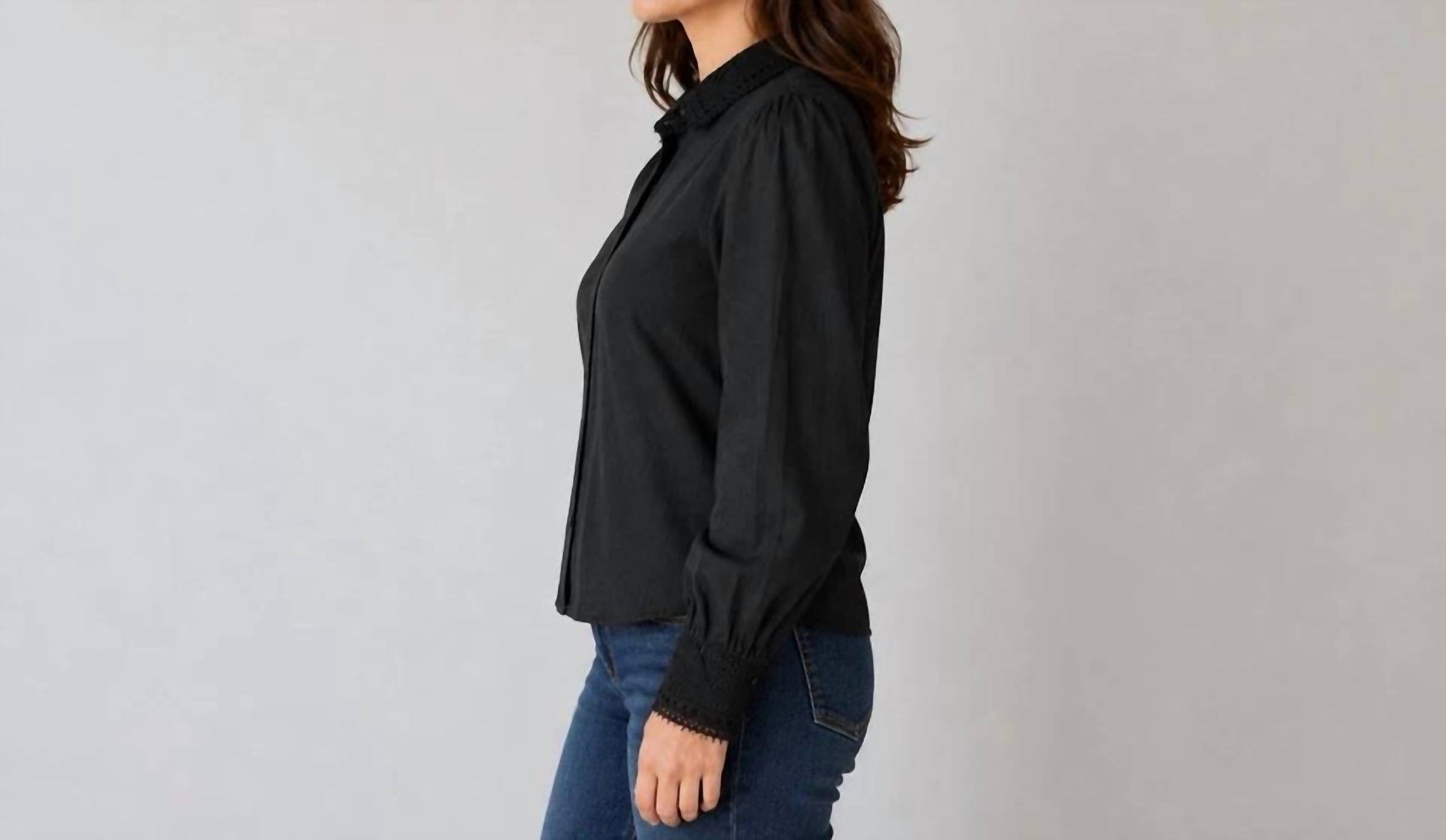 Elie Tahari - FRONT BUTTON EMBROIDERED TRIM COLLAR BLOUSE