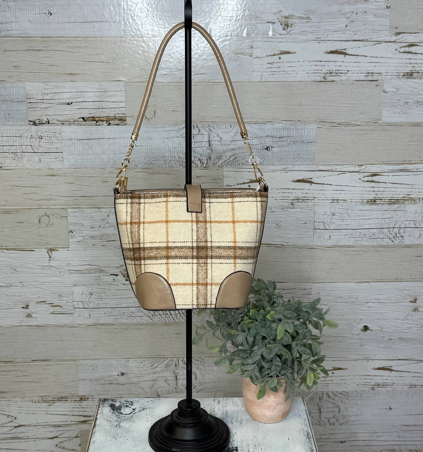 Jen & Co. - Women's Georgina Plaid Bucket Shoulder Bag