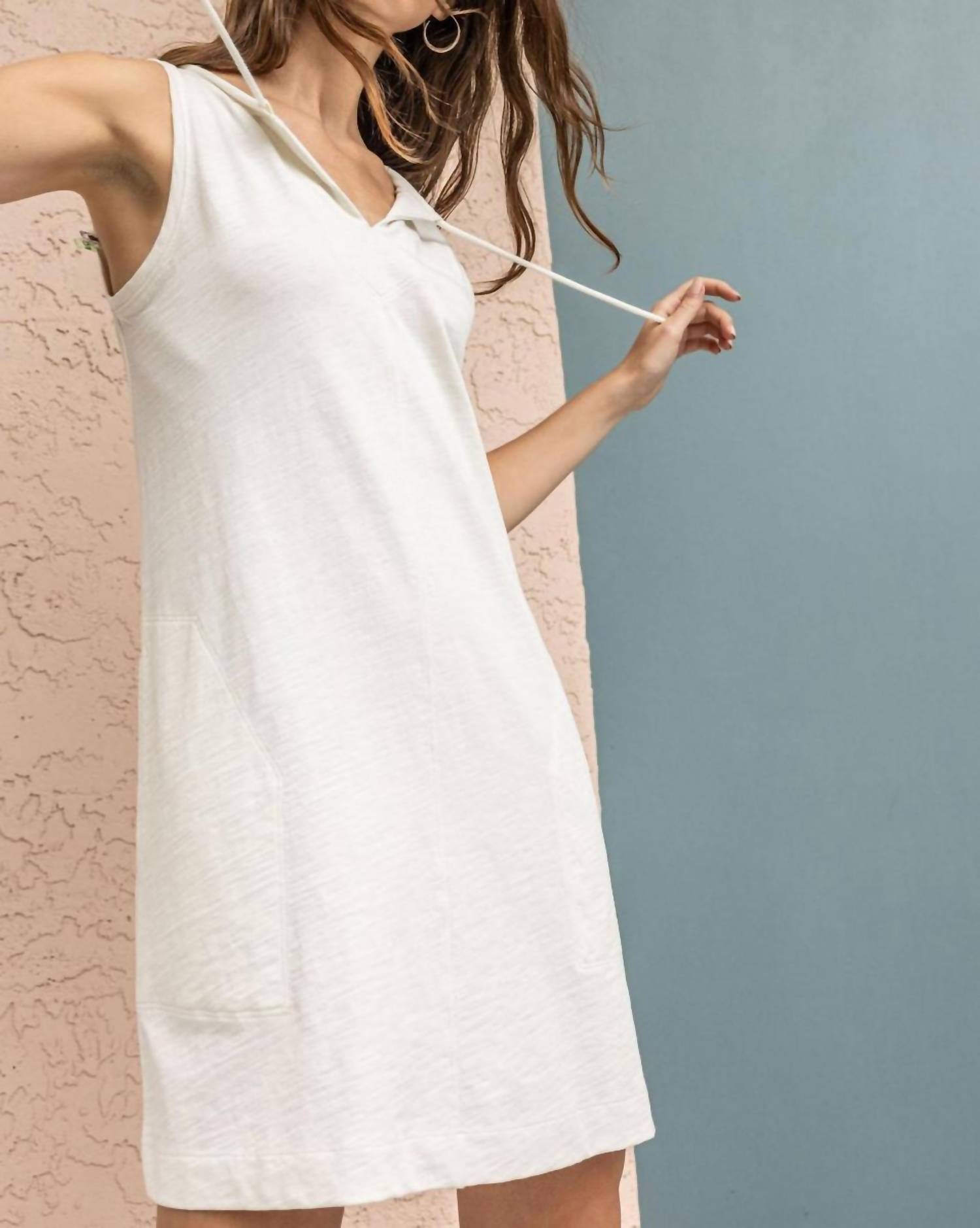 Lilla P - Women's Split Neck Sleeveless Dress