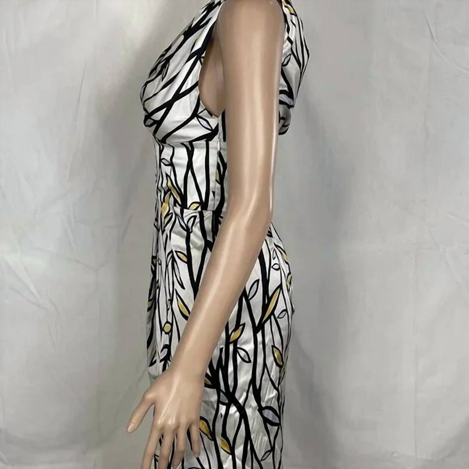 Diane Von Furstenberg - Women's Plunging Neckline Dress