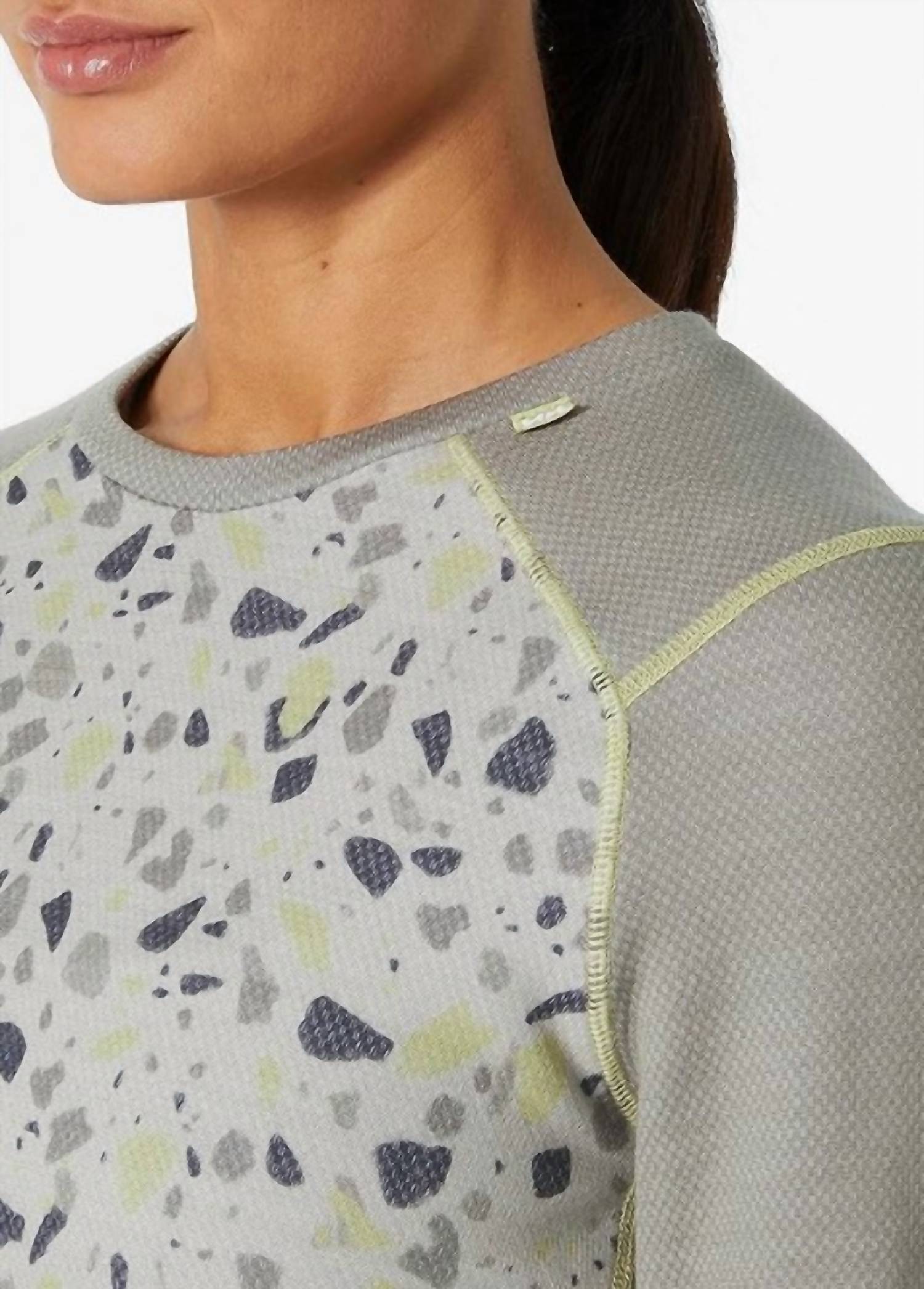 Helly Hansen - Women's Lifa Merino Midweight Crew Shirt