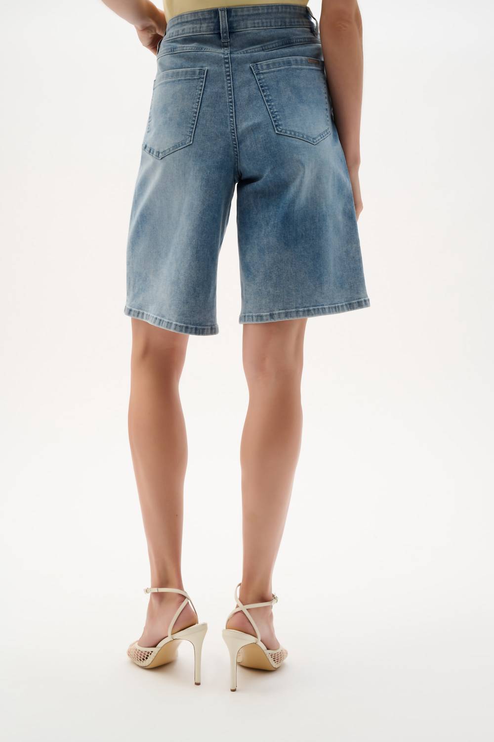 Joseph Ribkoff - High Waisted Knee-length Short