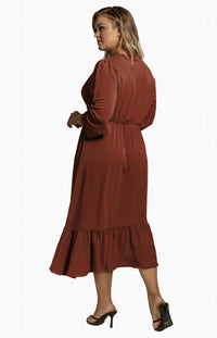 Standards & Practices - Ruched Sleeve V Neck Curvy Fit Midi Dress - Plus Size