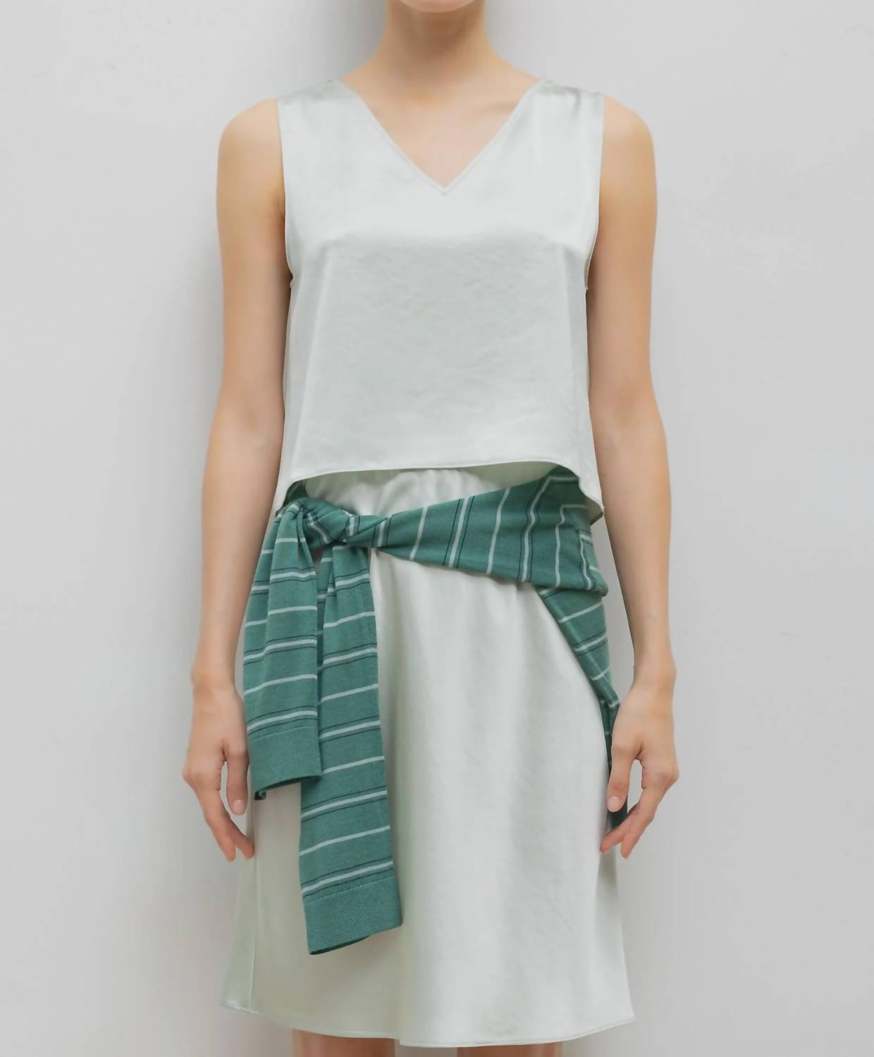 Leset - Barb V Neck Silky Tank