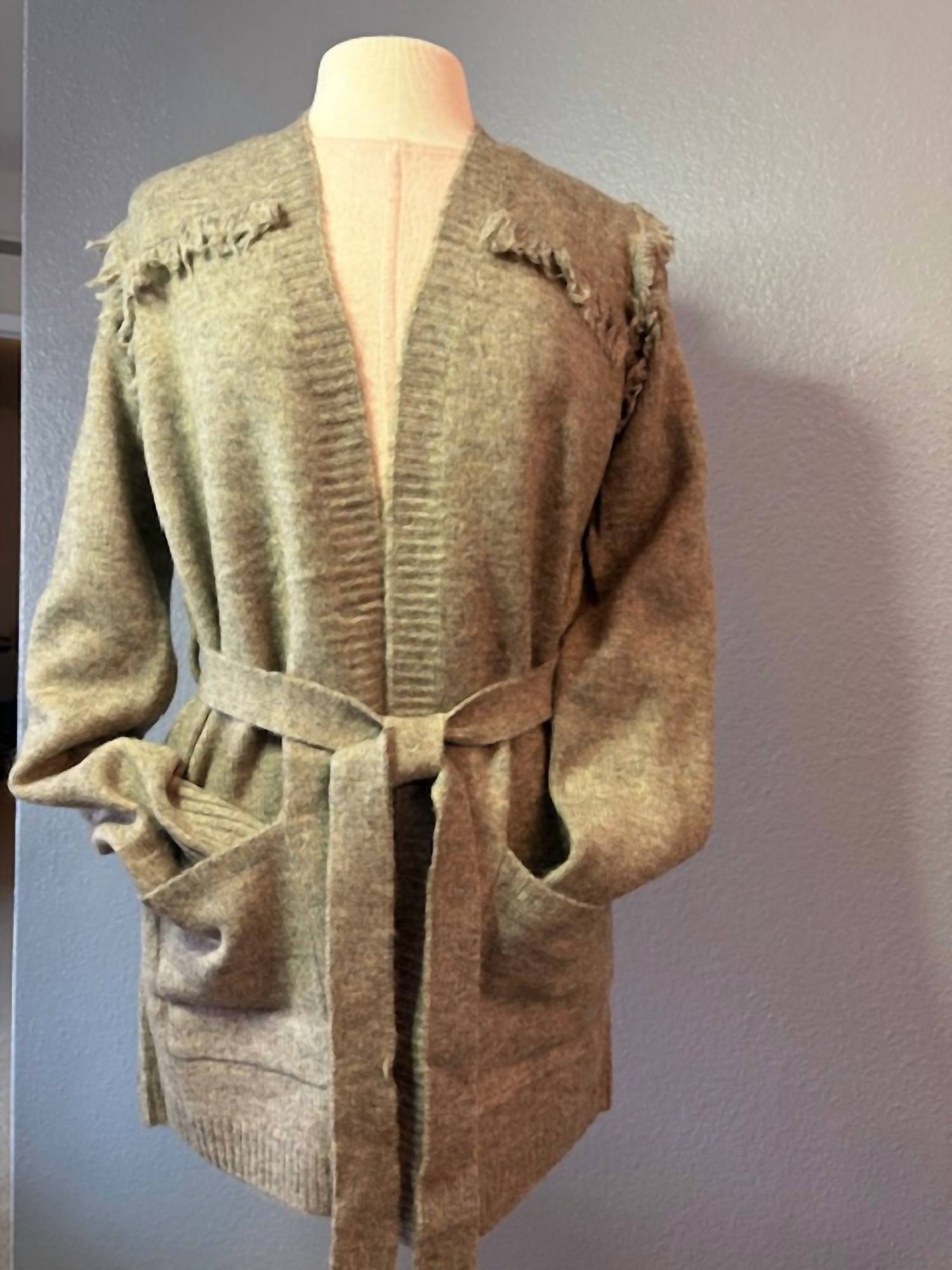 Hem & Thread WOMEN'S LONG SLEEVES TRIM FRINGE CARDIGAN in mocha - women's cardigan