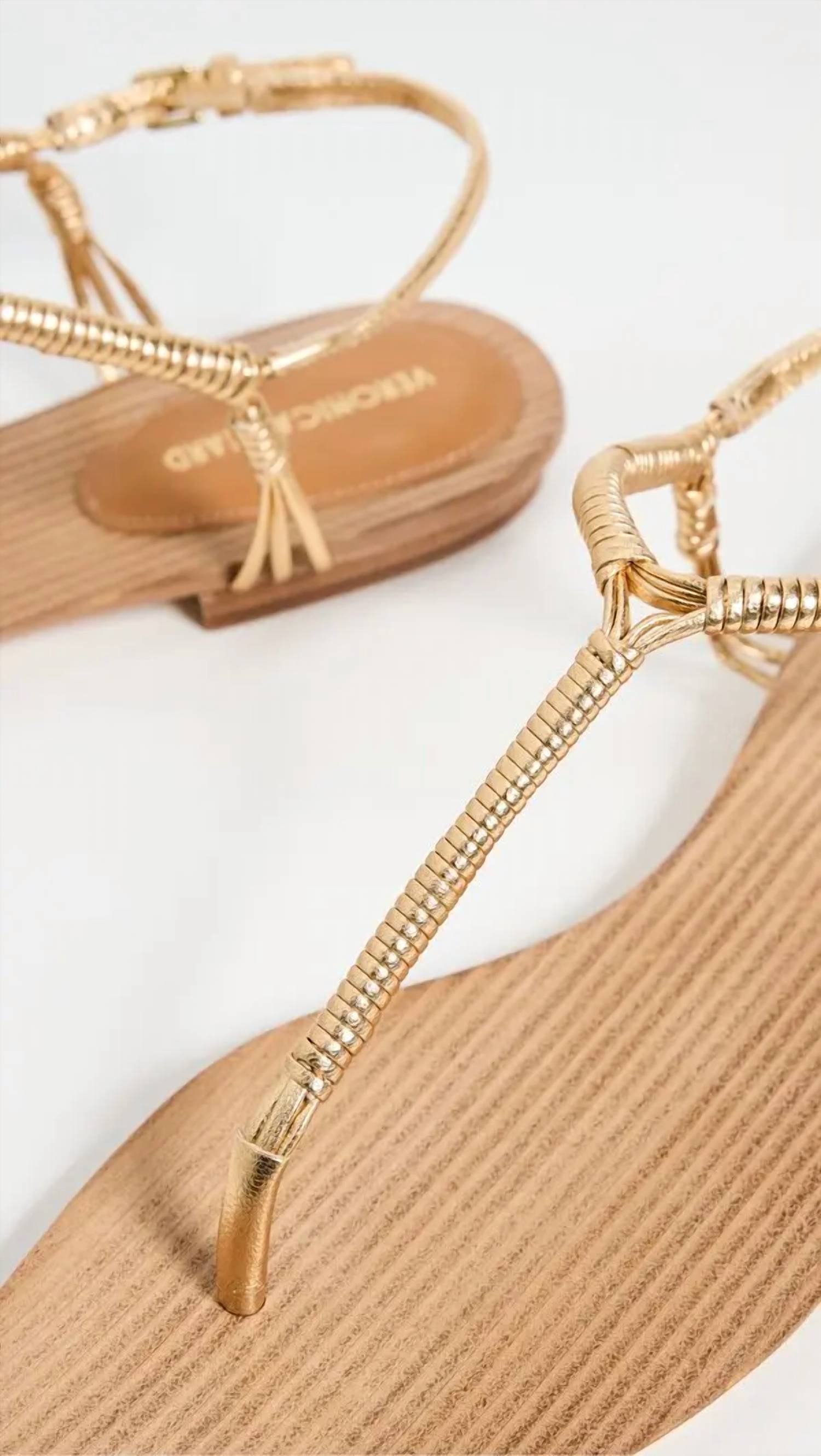 Veronica Beard - Women's Amelia Thong Flip Flop Sandal
