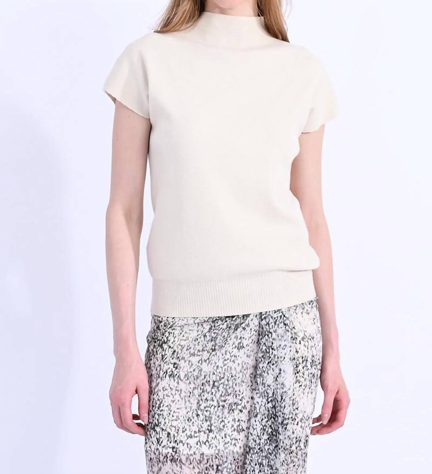 Knitted Capped Sleeveless Sweater
