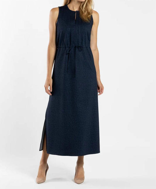 Jude Connally - Bebe Sleeveless Maxi Dress