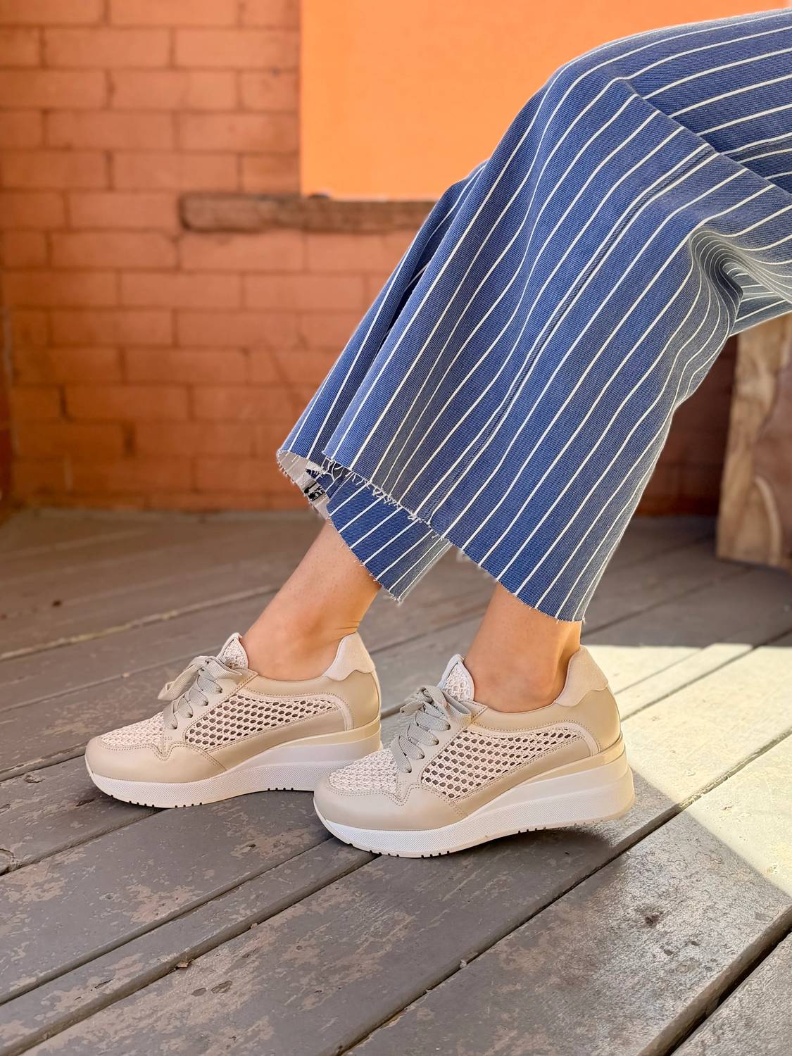 Softwaves - Women's Gisal Wedge Sneaker