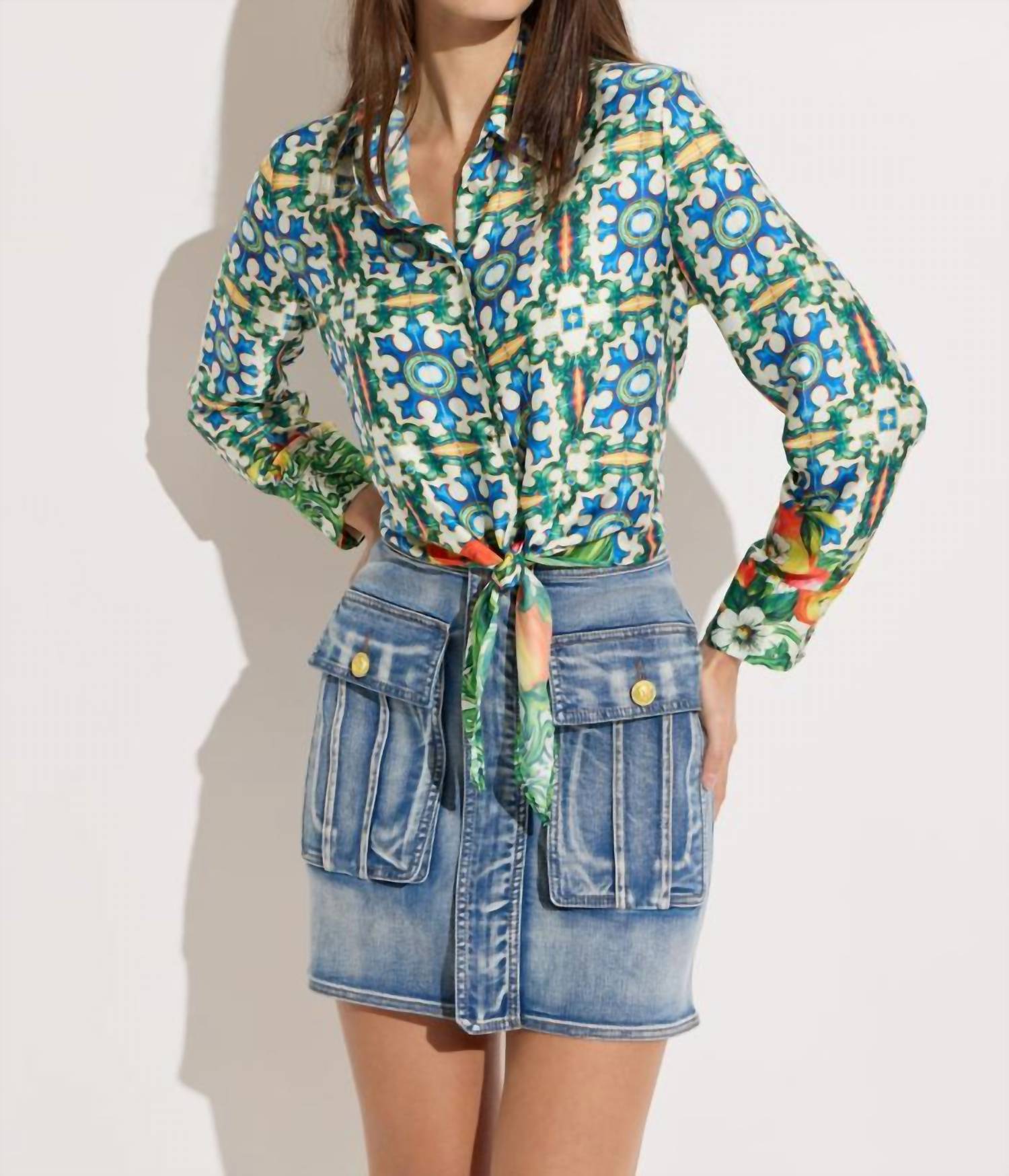 Oolala - Front Pocket Denim Mini Skirt