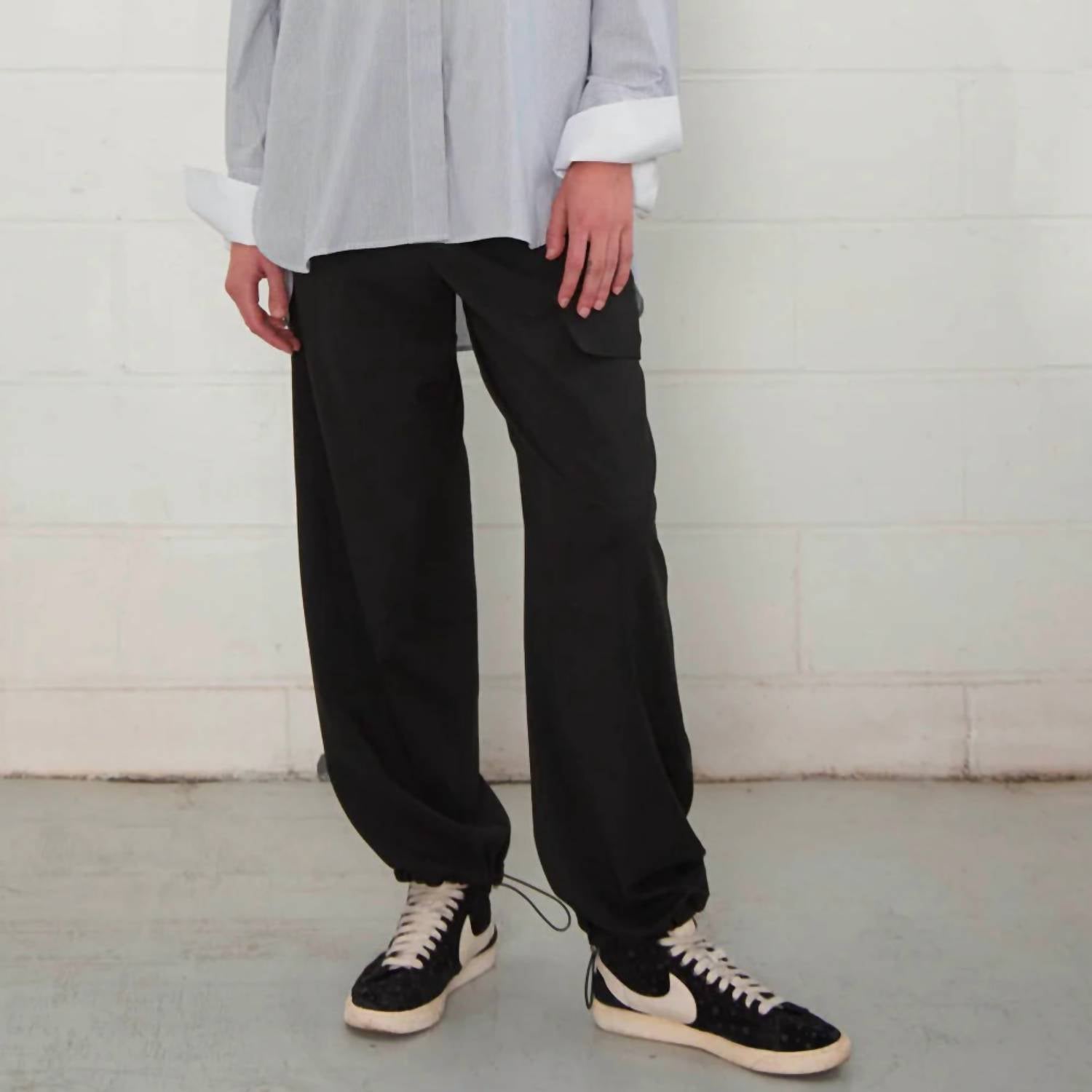 We-Ar4 - Women's Freestyle Cargo