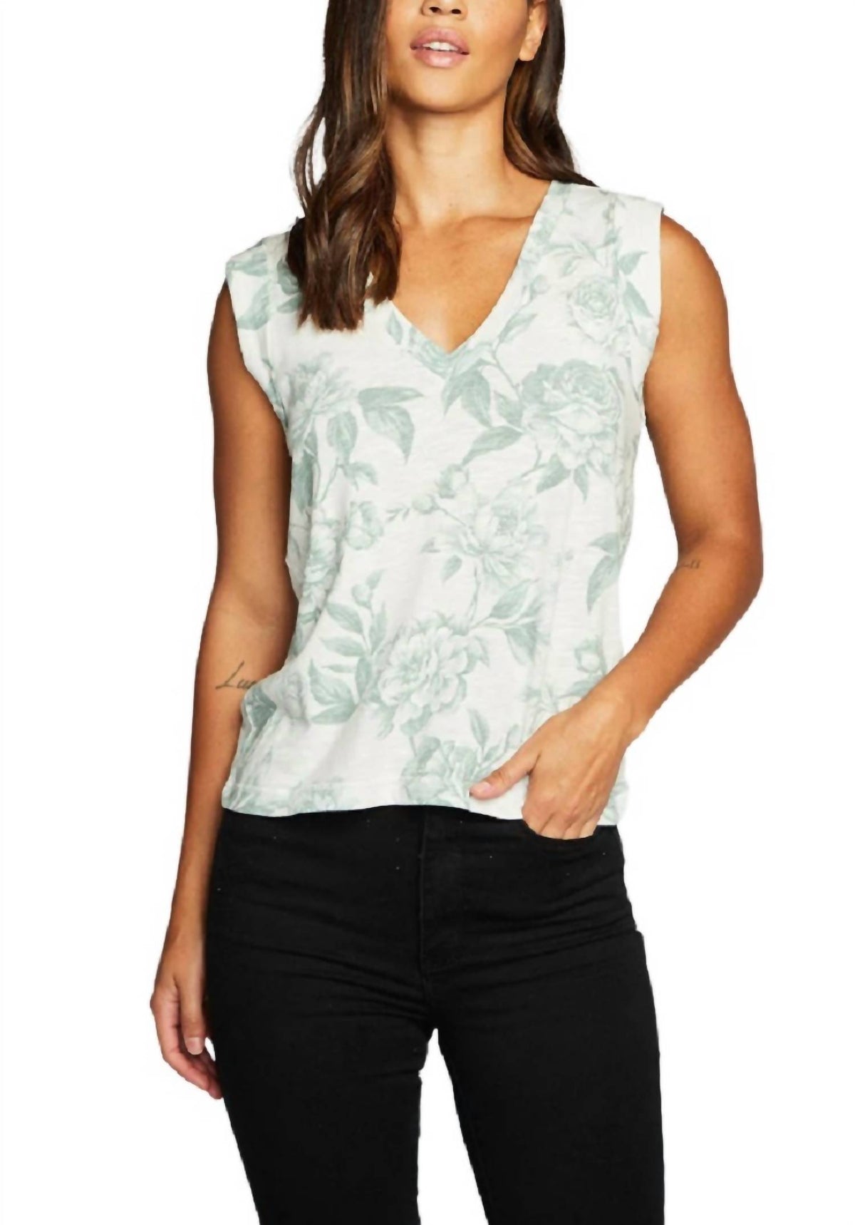 Chaser - GAUZE JERSEY ROLLED ARMHOLE V NECK MUSCLE TANK