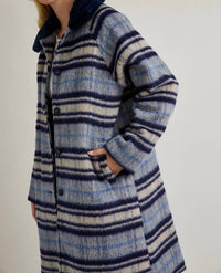 Le Lis - A-line Plaid Coat