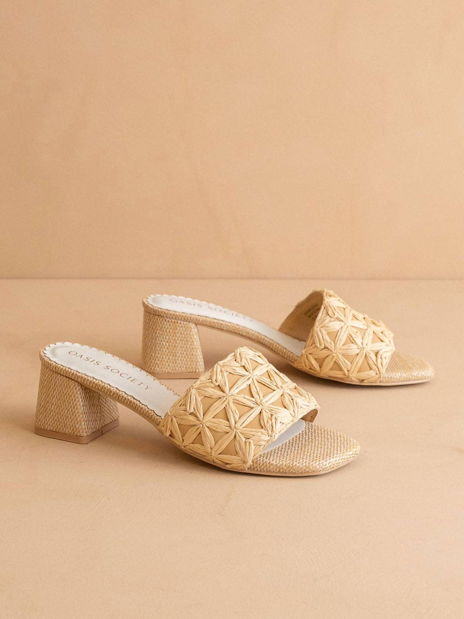 Oasis Society - Women's Winona Block Heel Sandals