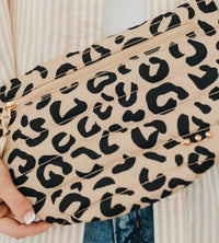 Pretty Simple - Women's Quilted Half Moon Crossbody Bag