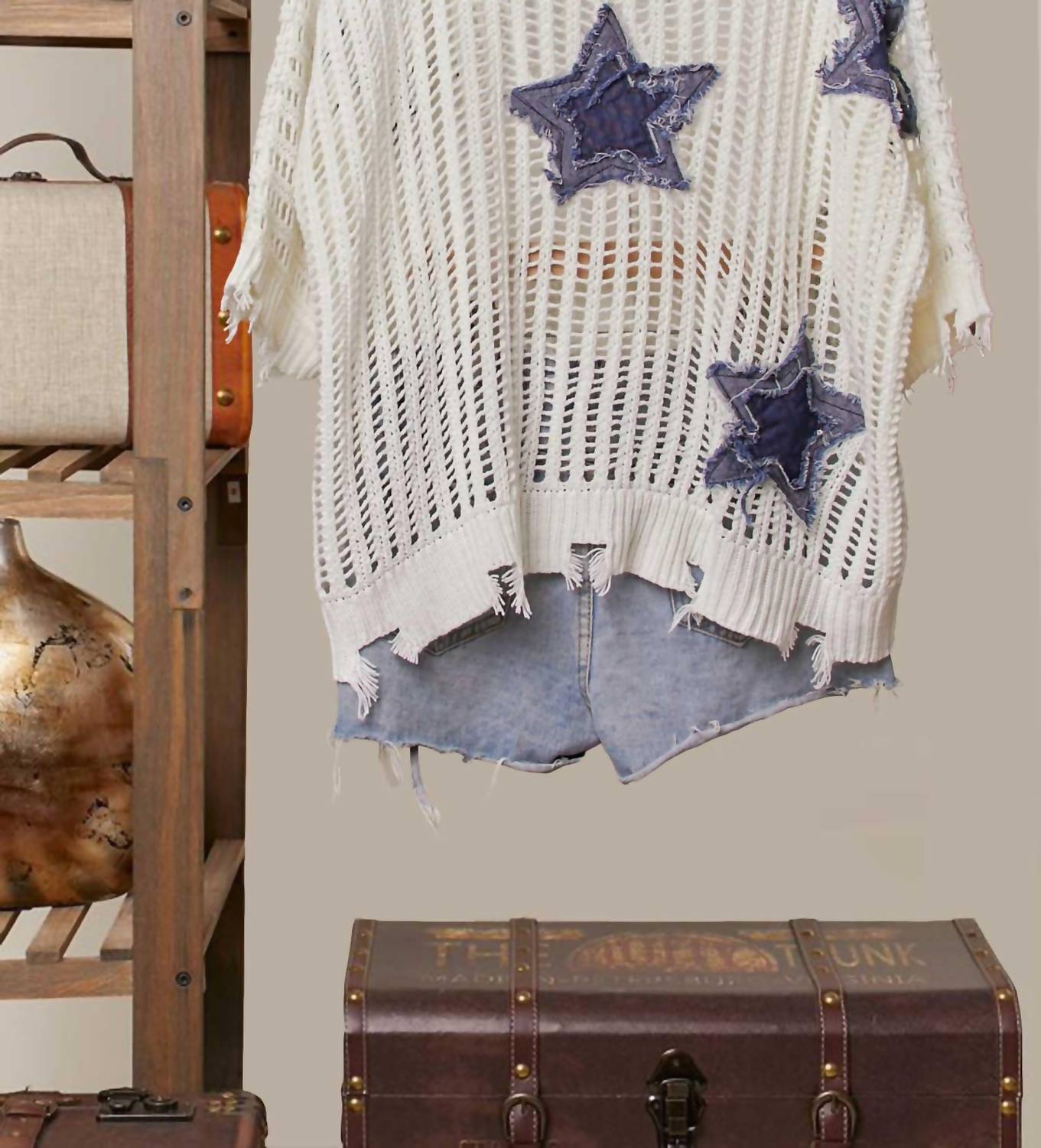 Mello - Distressed Star Knit Pullover