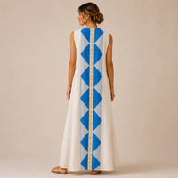 Mystery Resort - Aveline Coast Maxi Dress