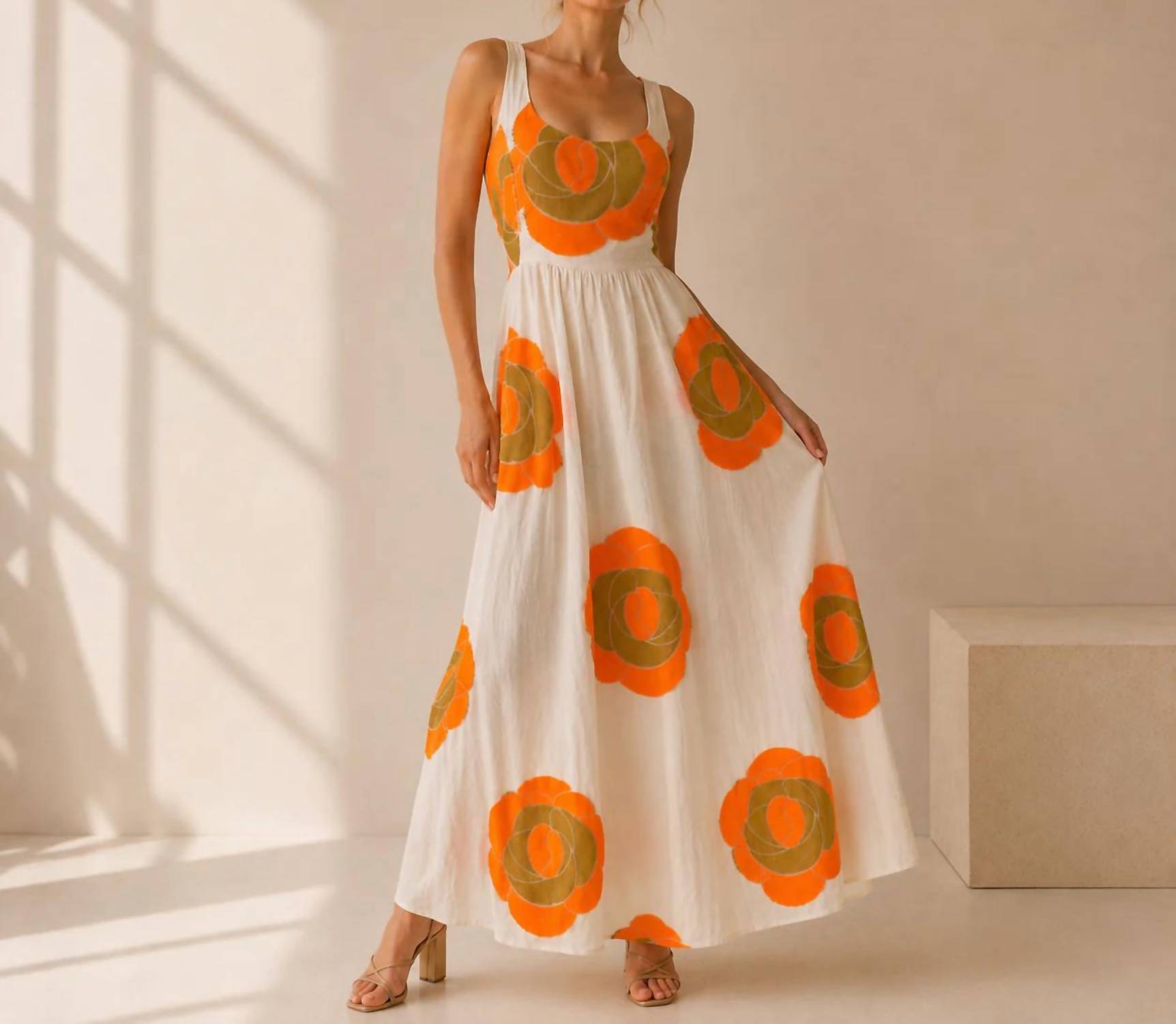 Mystery Resort - Soleil Open-back Maxi Dress