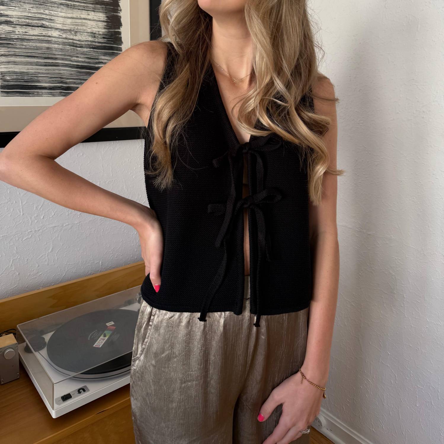 Miou Muse - Micah Knit Tie Front Sleeveless Vest
