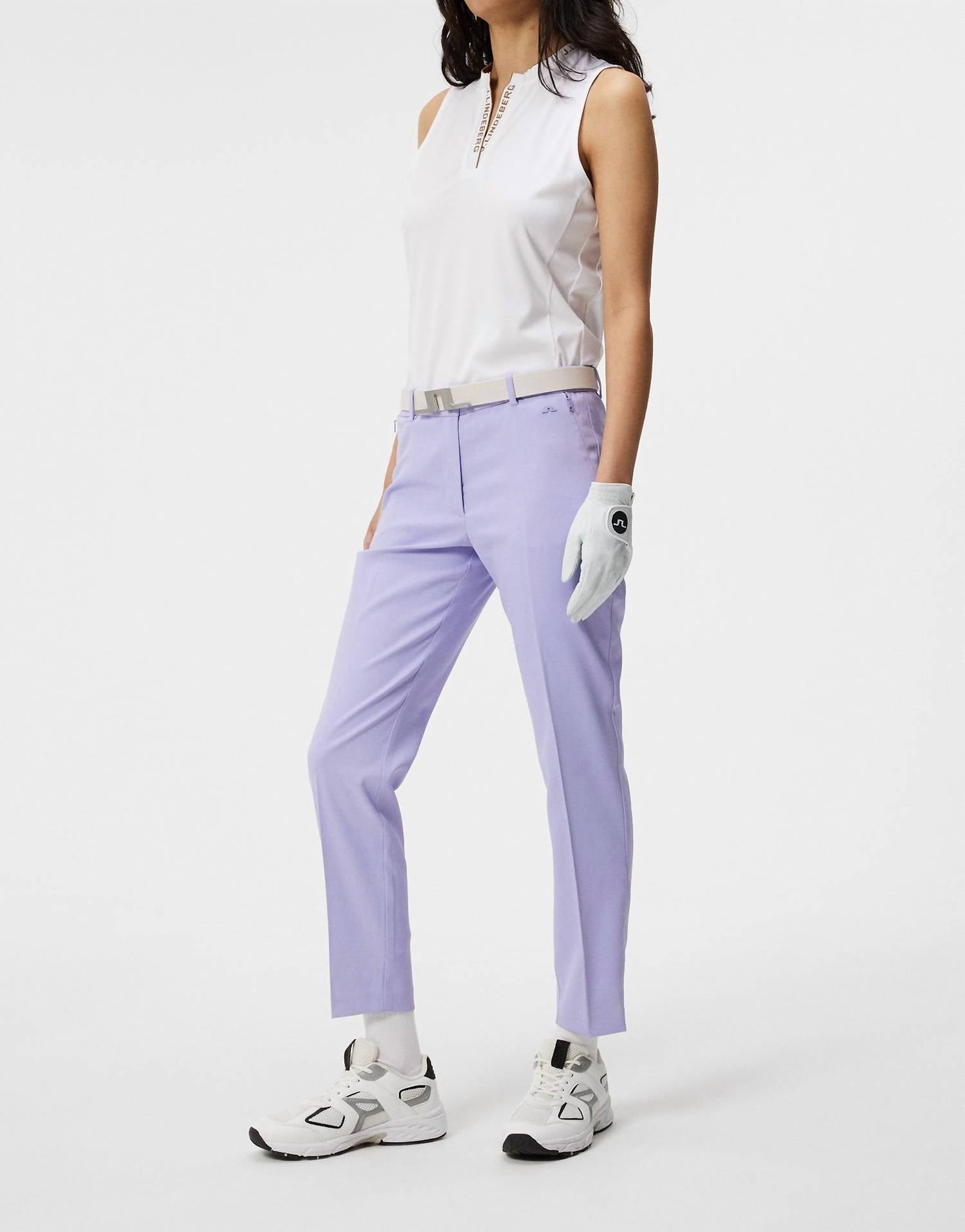 LEYA SLEEVELESS TOP