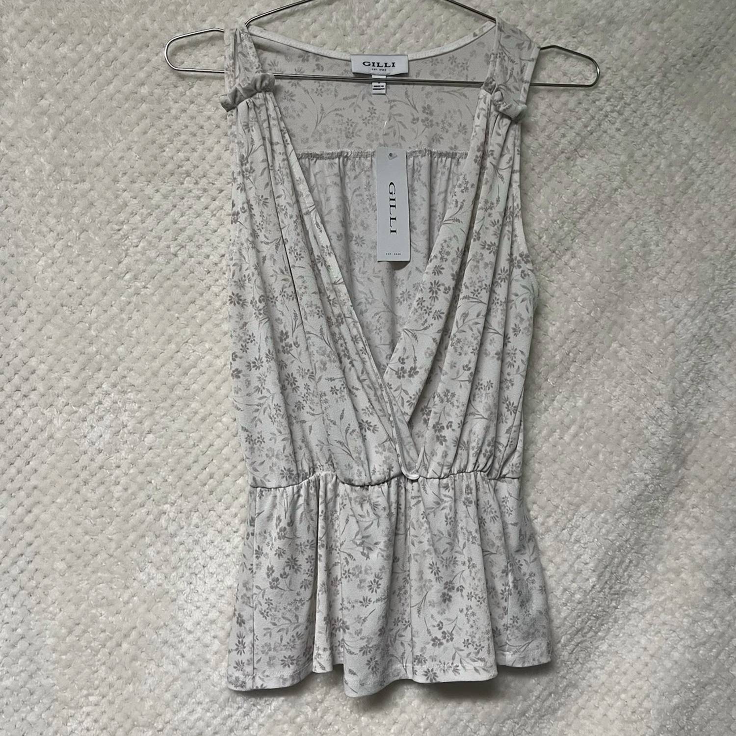GILLI Women's V Neck Sleeveless Surplice Peplum Top in ivory multi - women's tank top