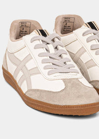 Shu Shop - Women's Sasha Low-top Sneaker