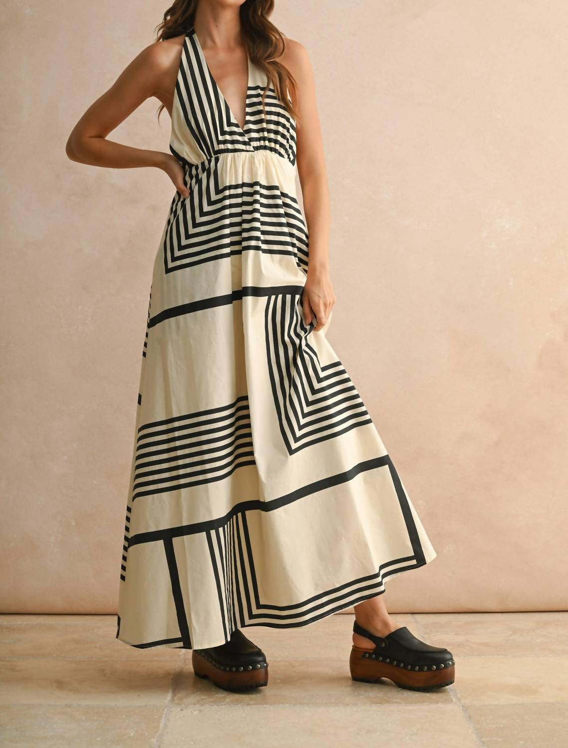 Miou Muse - Women's Geo Print Halter Neck Dress