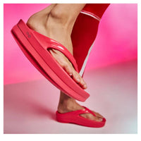 Oofos - Women's Oomega Oolala Thong Sandal