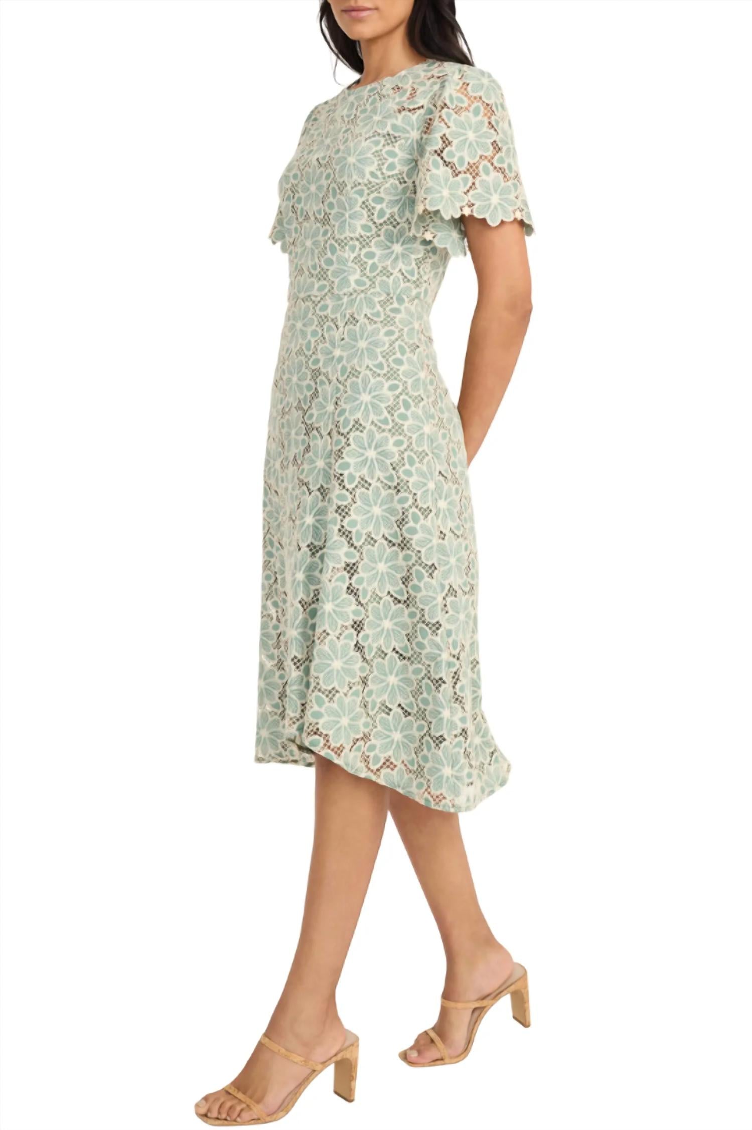 Maggy London - Annabel Floral Lace Asymmetrical Dress