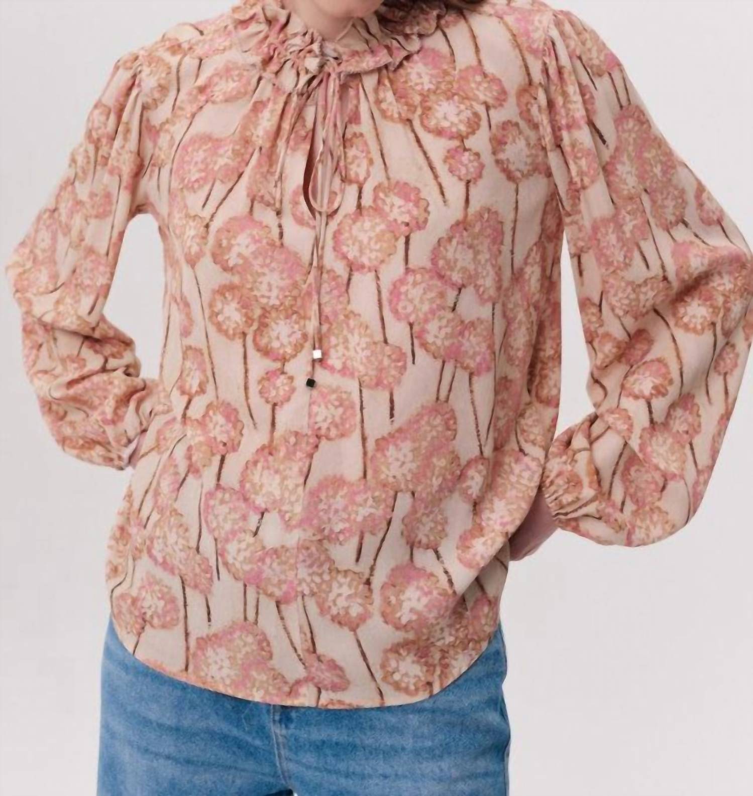 EXQUISE Paulaina Blouse in multi - women's blouse - detail view