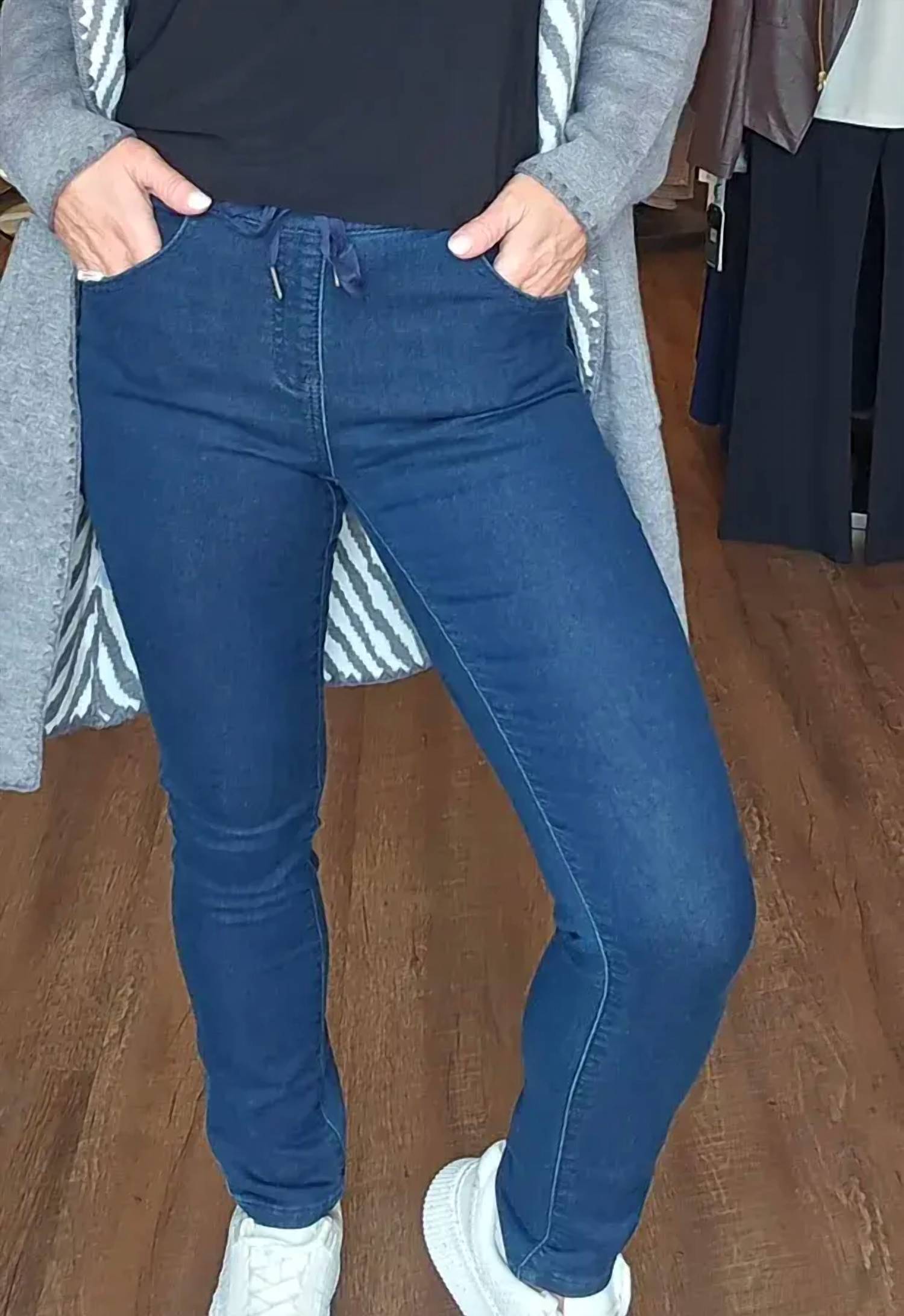 Charlie B - Women's Tie Waist Pull-on Jeans