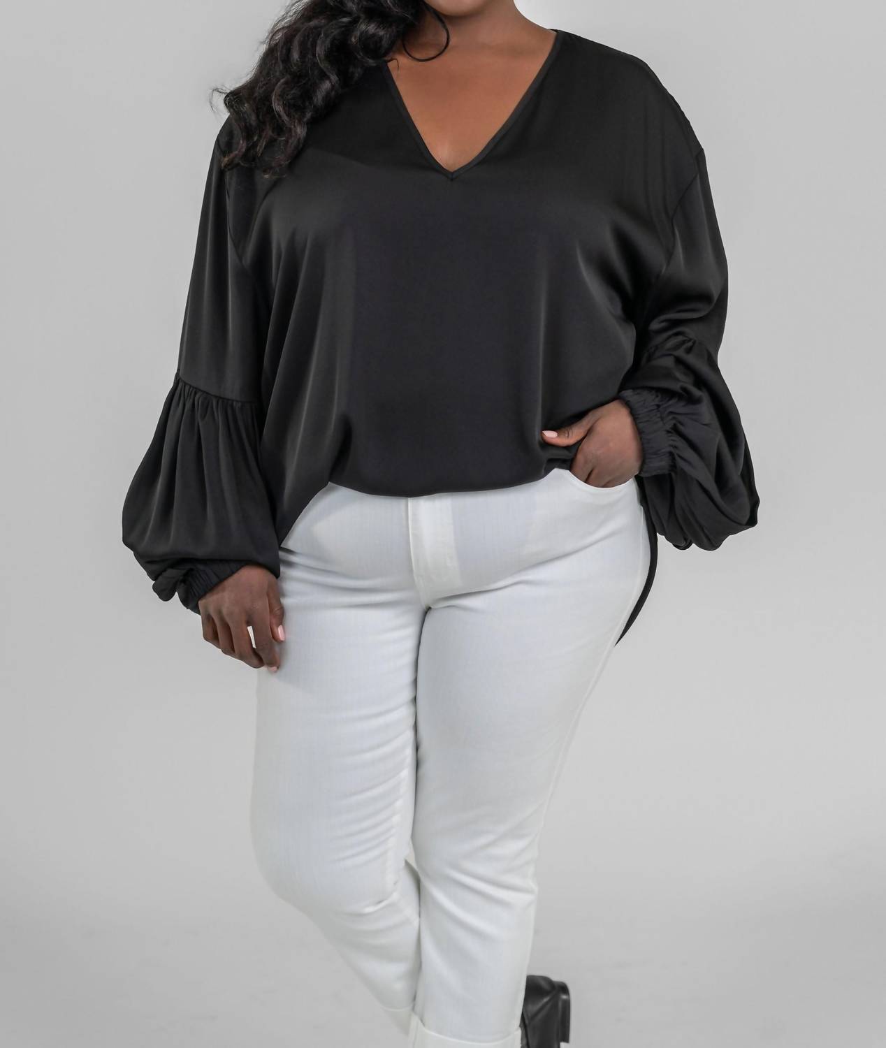 Nouvelle / Silk95Five - Como V-neck Blouse - Plus