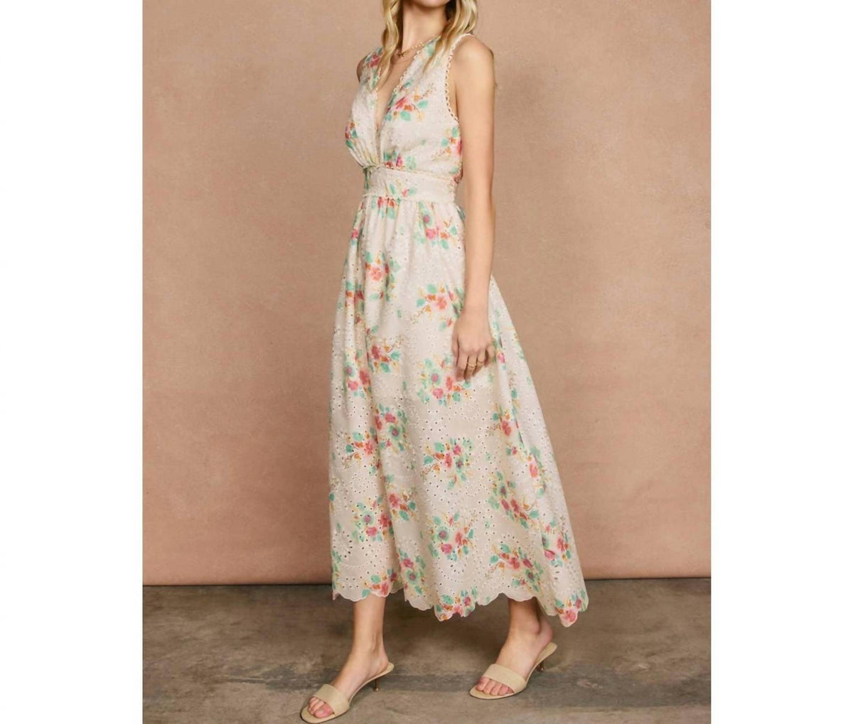 Dress Forum - Everbloom Lace Maxi Dress