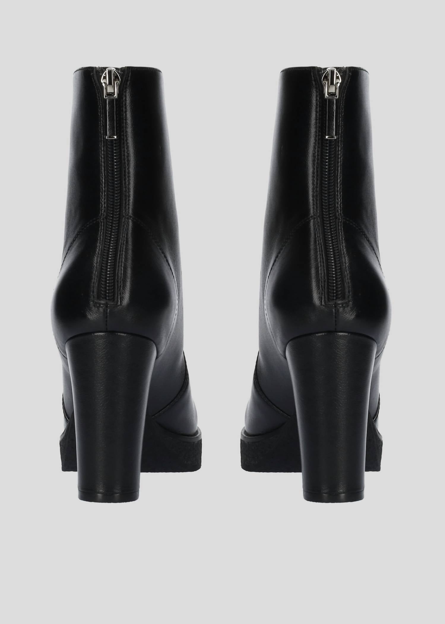Lola Cruz - Women's Wila Block Heel Booties