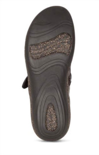 Libby Comfort Womens Clogs - Wide Width