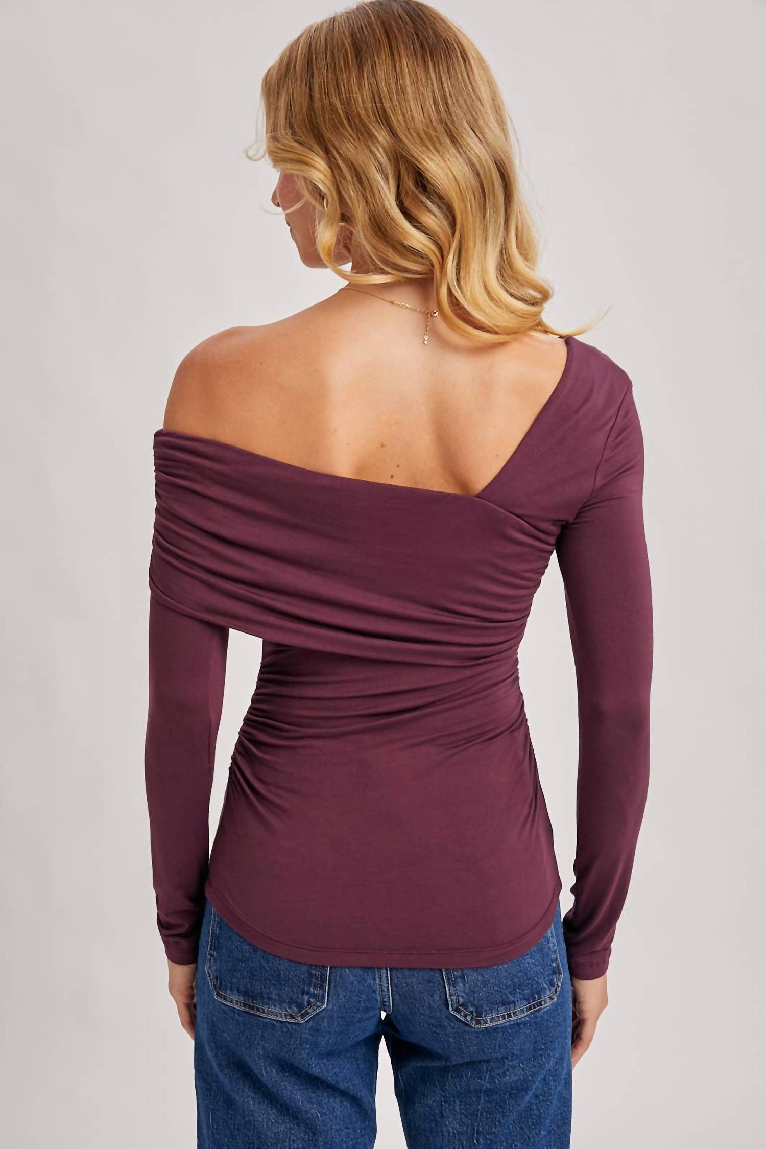 Bluivy - Women's Asymmetric Knit Top