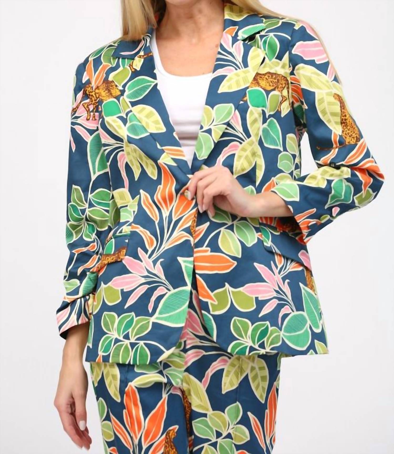 Fate By Lfd - Tropical Print Satin Blazer