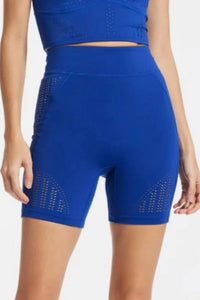 Bandier - Lasercut Short