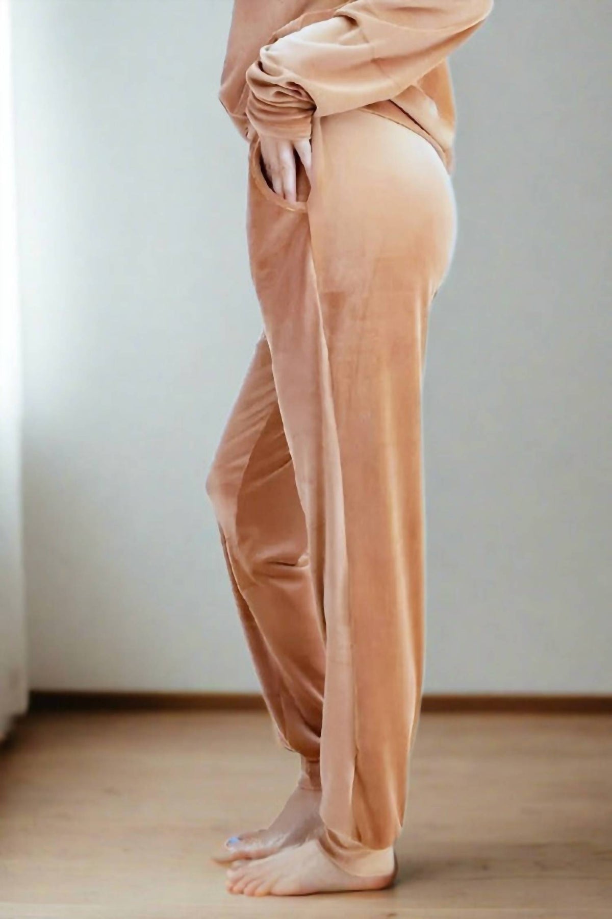 143 Story - Velour Lounge Jogger Pants