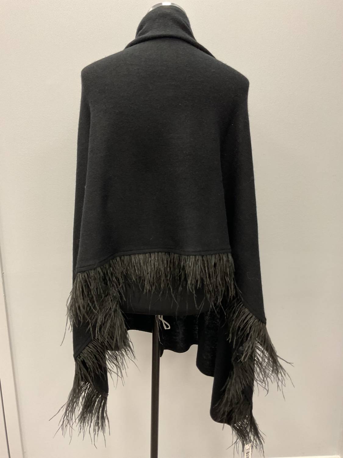 Incashmere - OSTRICH FEATHER WOOL SHAWL