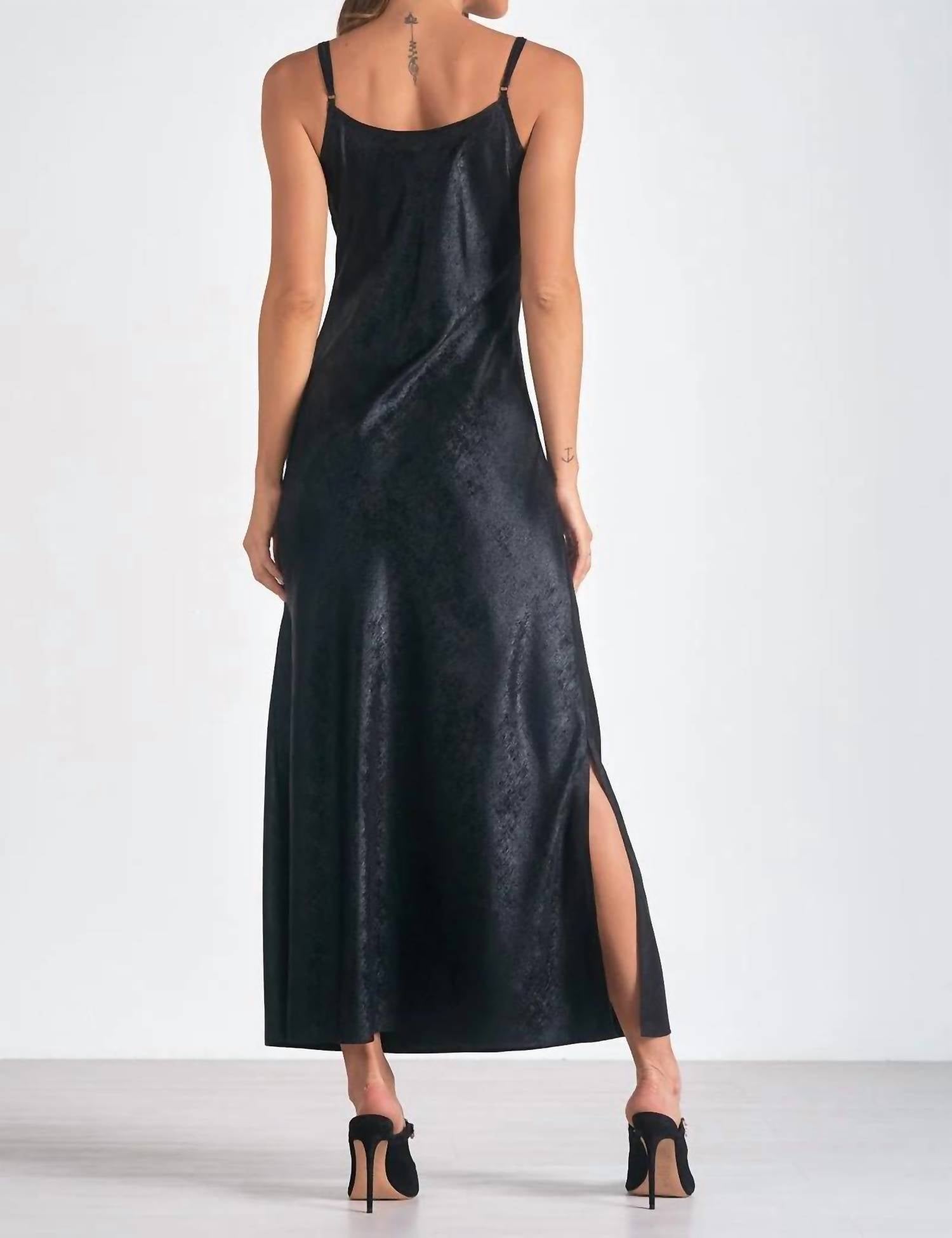 Elan - Side Slit Maxi Dress