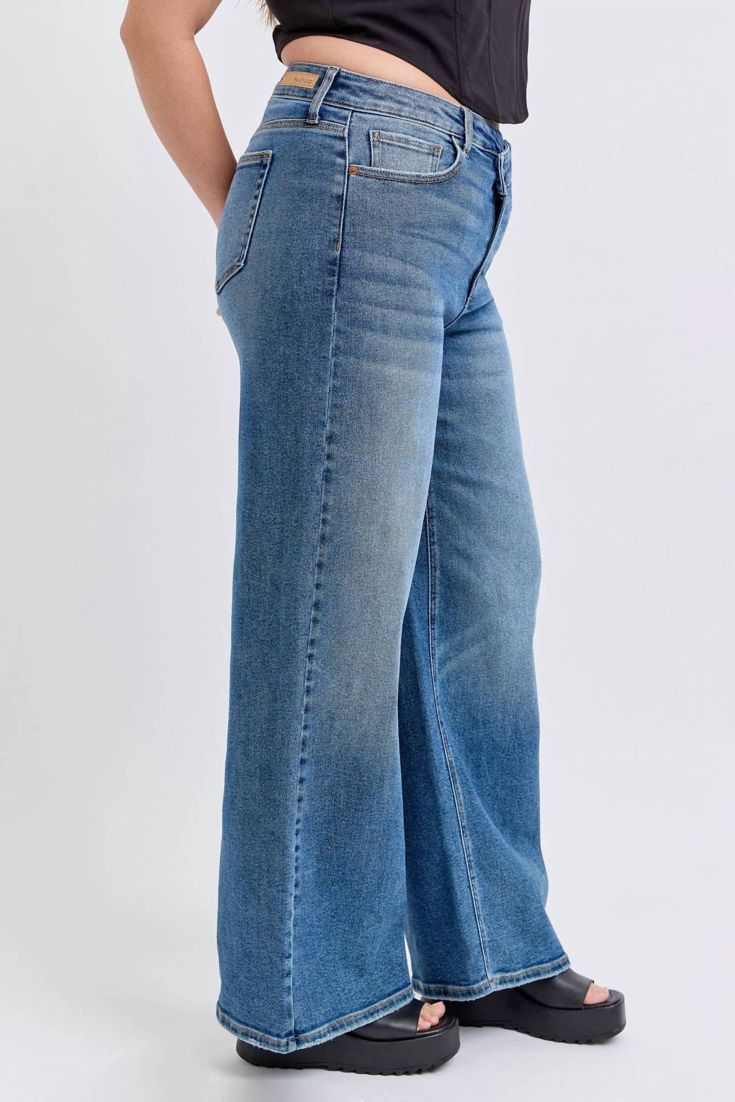 Cello - Low Rise Repositioned Wide Leg Jean - Plus
