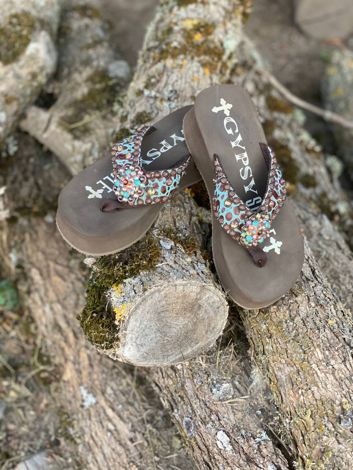 Gypsy Soule Women's Soule Lori Sandal in brown multi - women's sandal - alternate view